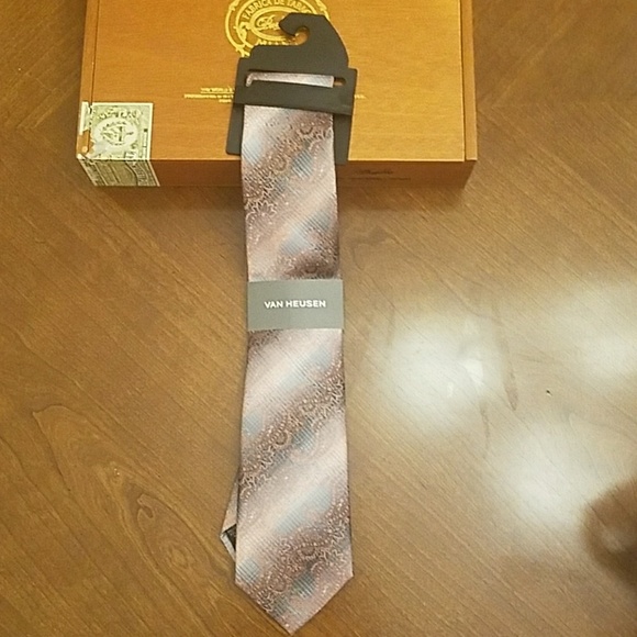 Van Heusen Patterned Tie - Coral Ombre NWT - Picture 2 of 6